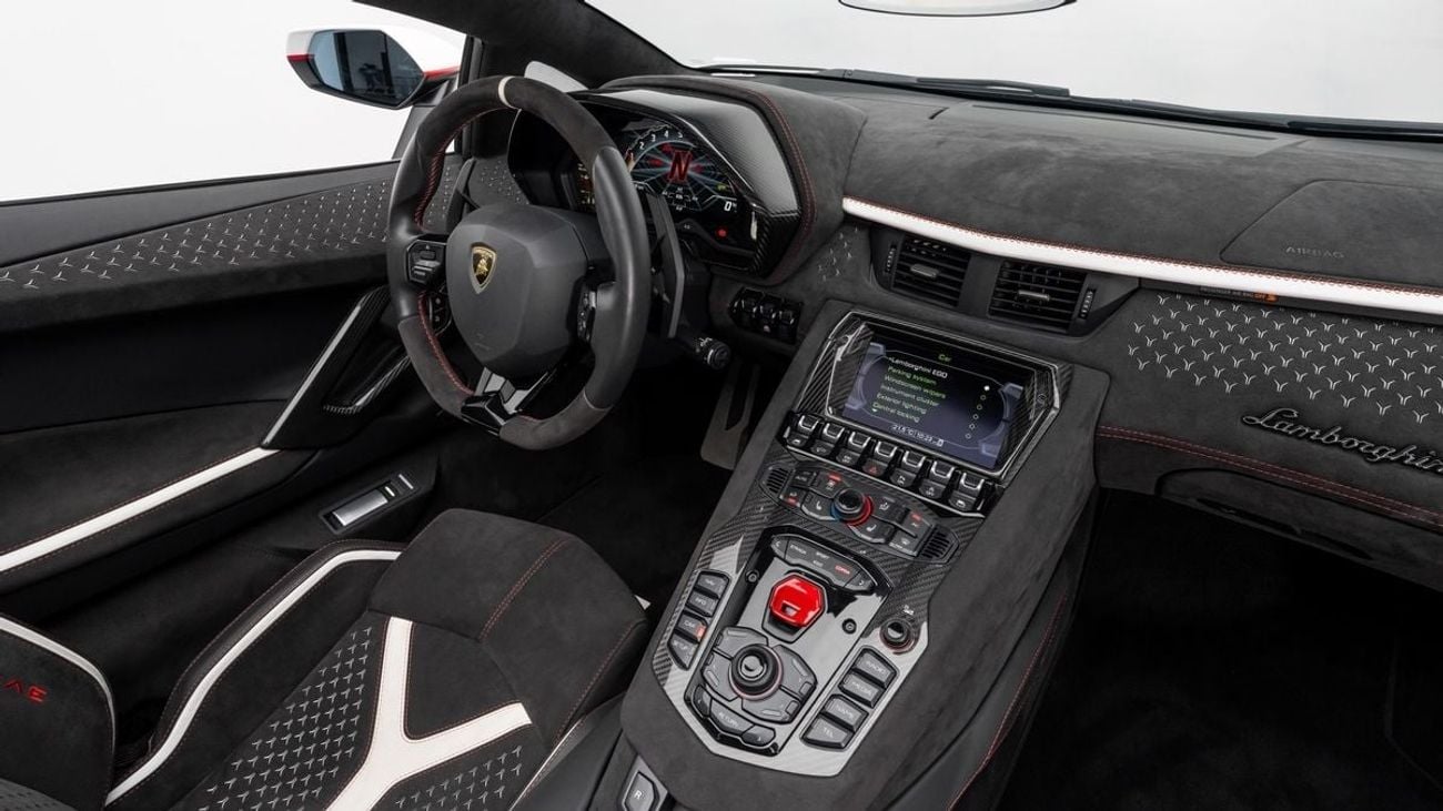 Lamborghini Aventador ULTIMAE Roadster - 2022 - GCC Specs