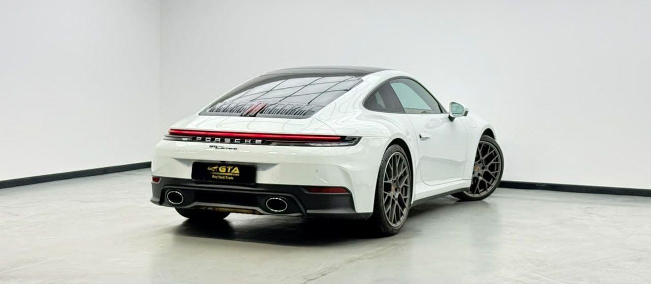 بورش 911 CARRERA بورش 911 كاريرا موديل 2025، ضمان بورش ساري حتى 2026، سجل صيانة كامل لدى بورش، عداد كيلومترات منخفض ج