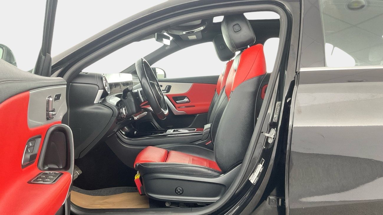 Mercedes Benz A200 PREMIUM PLUS | Guaranteed Warranty | 0 Down Payment