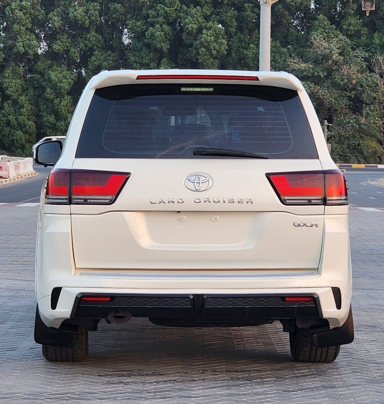 Toyota Land Cruiser GXR V6 MODEL 2014 UPGRADE 2024