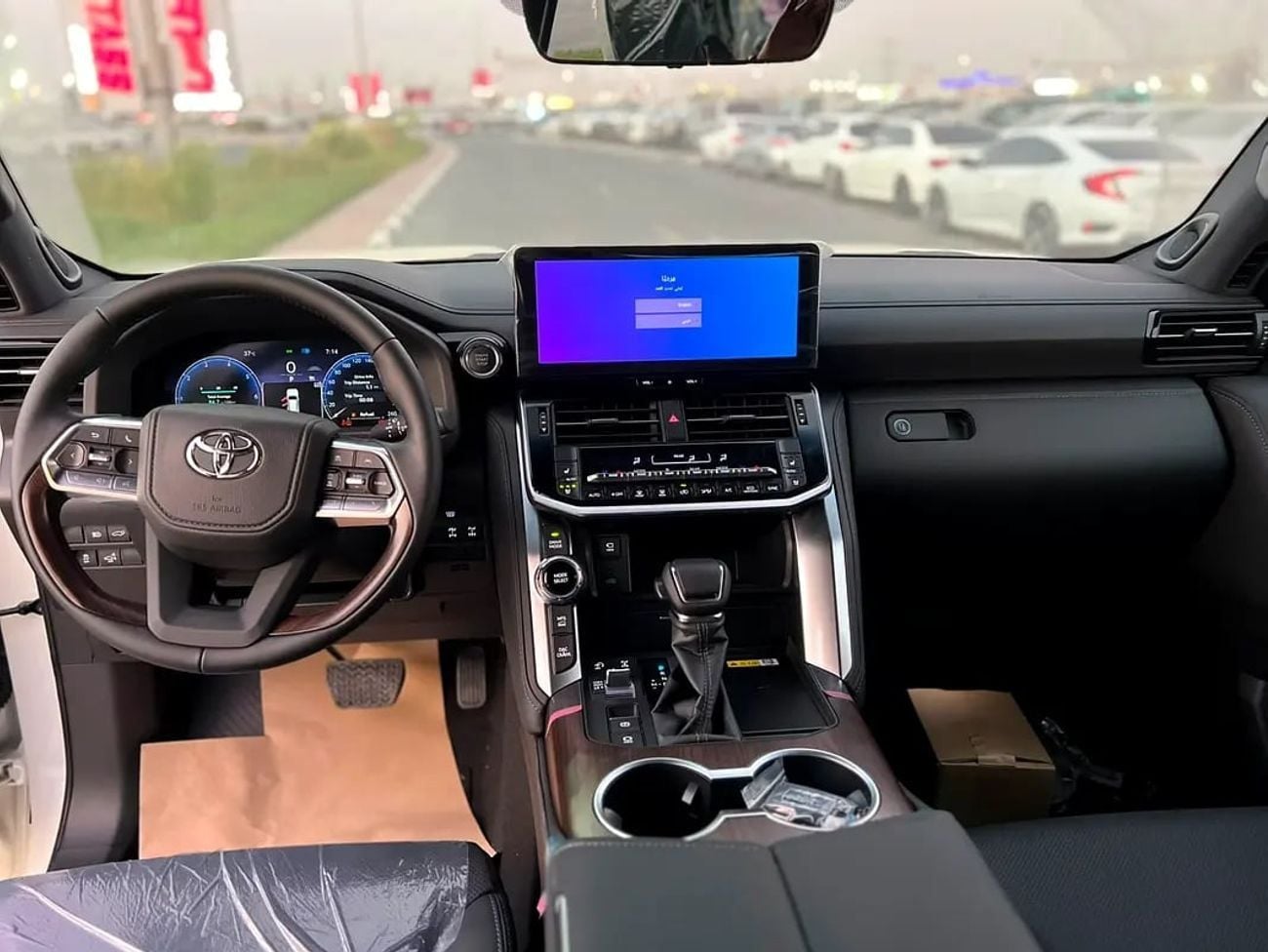 Toyota Land Cruiser VX LAND CRUSIER 3.3L V6 GCC