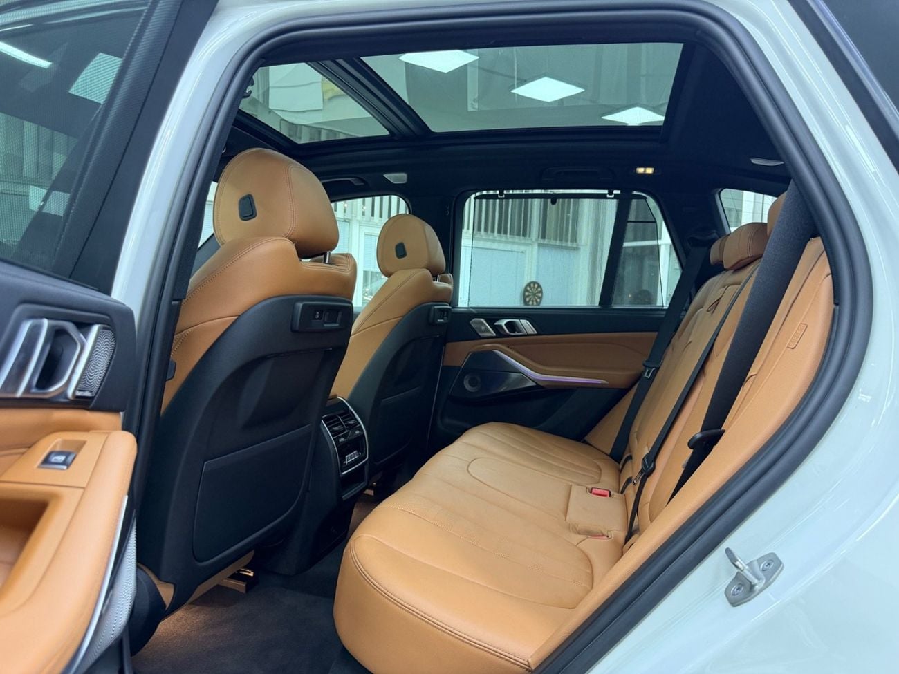 BMW X5 40i M SPORT EXCLUSIVE GCC .. FSH .. M kit .. Perfect Condition .. V6