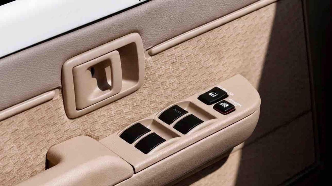 تويوتا لاند كروزر 70 LC76 LX قفل تفاضلي 2026 أبيض