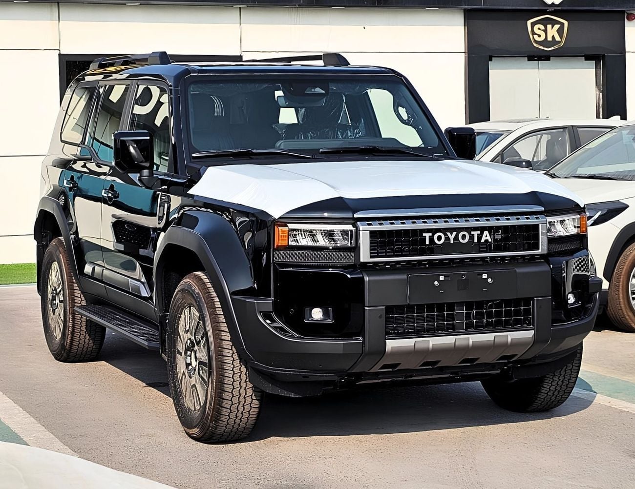 تويوتا برادو ALL ROUNDER تويوتا برادو متعددة الاستخدامات تيربو || رادار | فتحة سقف | كاميرا خلفية | مقعد سائق كهربائي | محرك