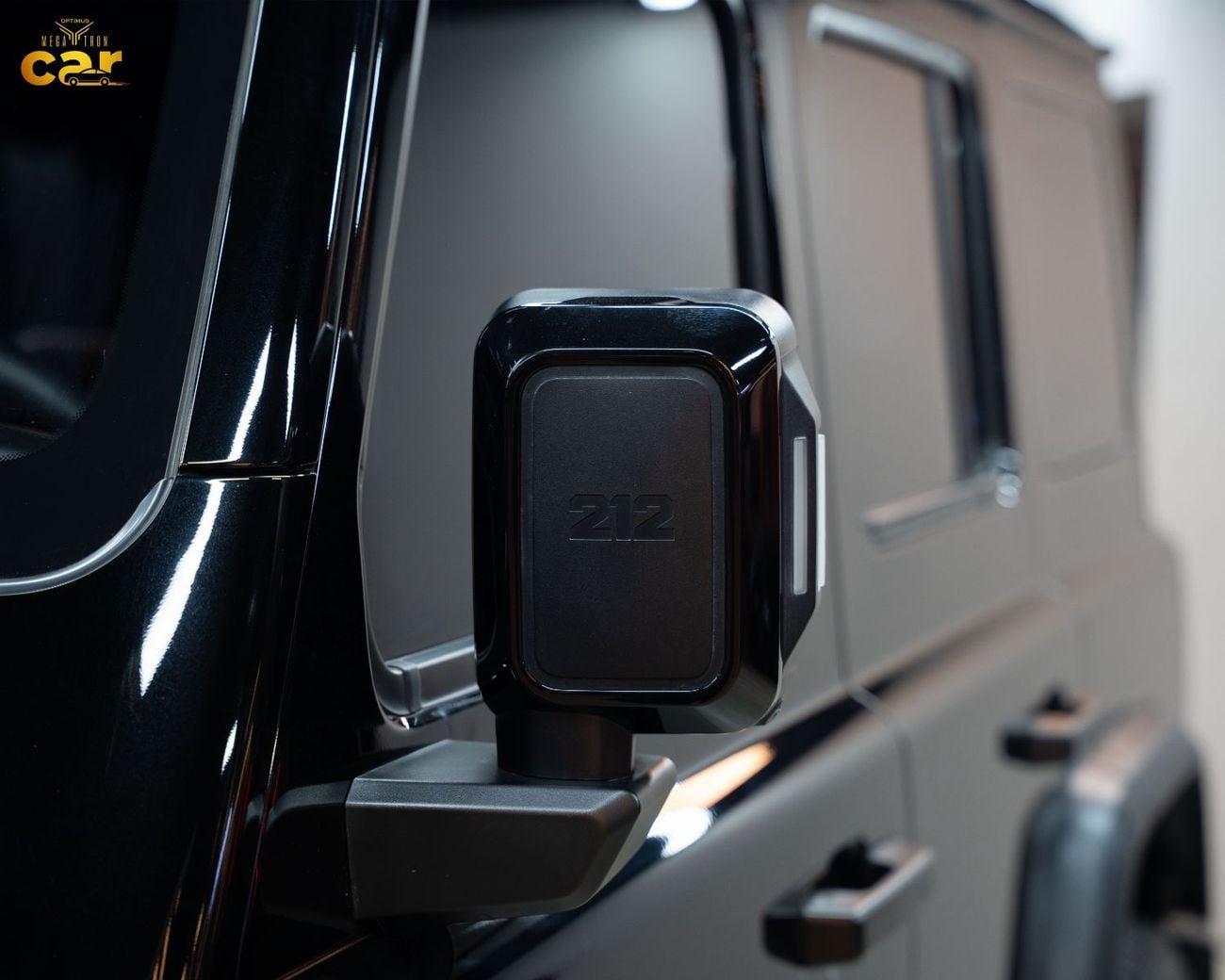 212 T01 Adventurer