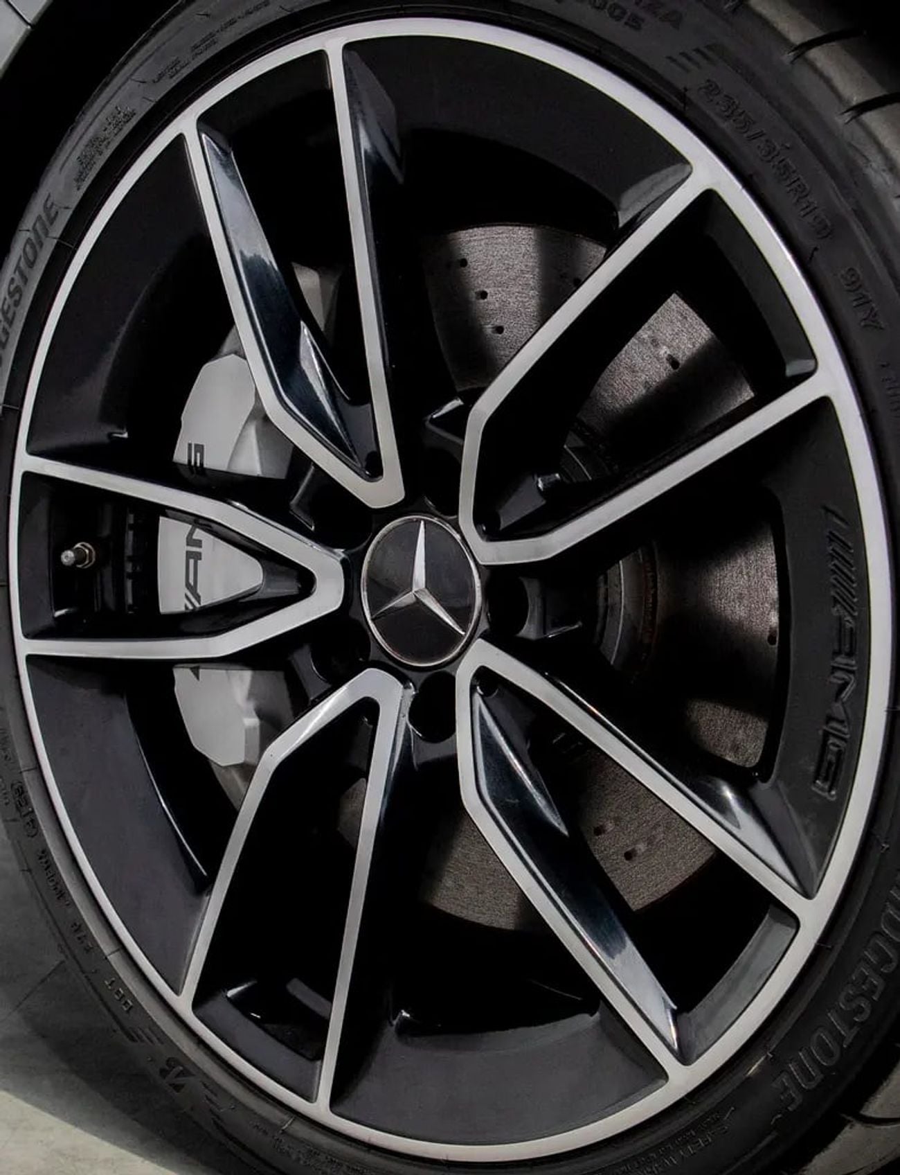 مرسيدس بنز A 35 AMG 4MATIC بريميوم 2.0L Turbo •AWD • Full Service History • GCC Spec
