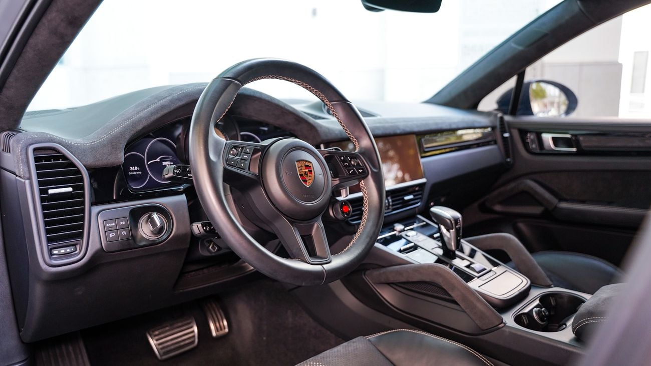 Porsche Cayenne Coupe TURBO GT