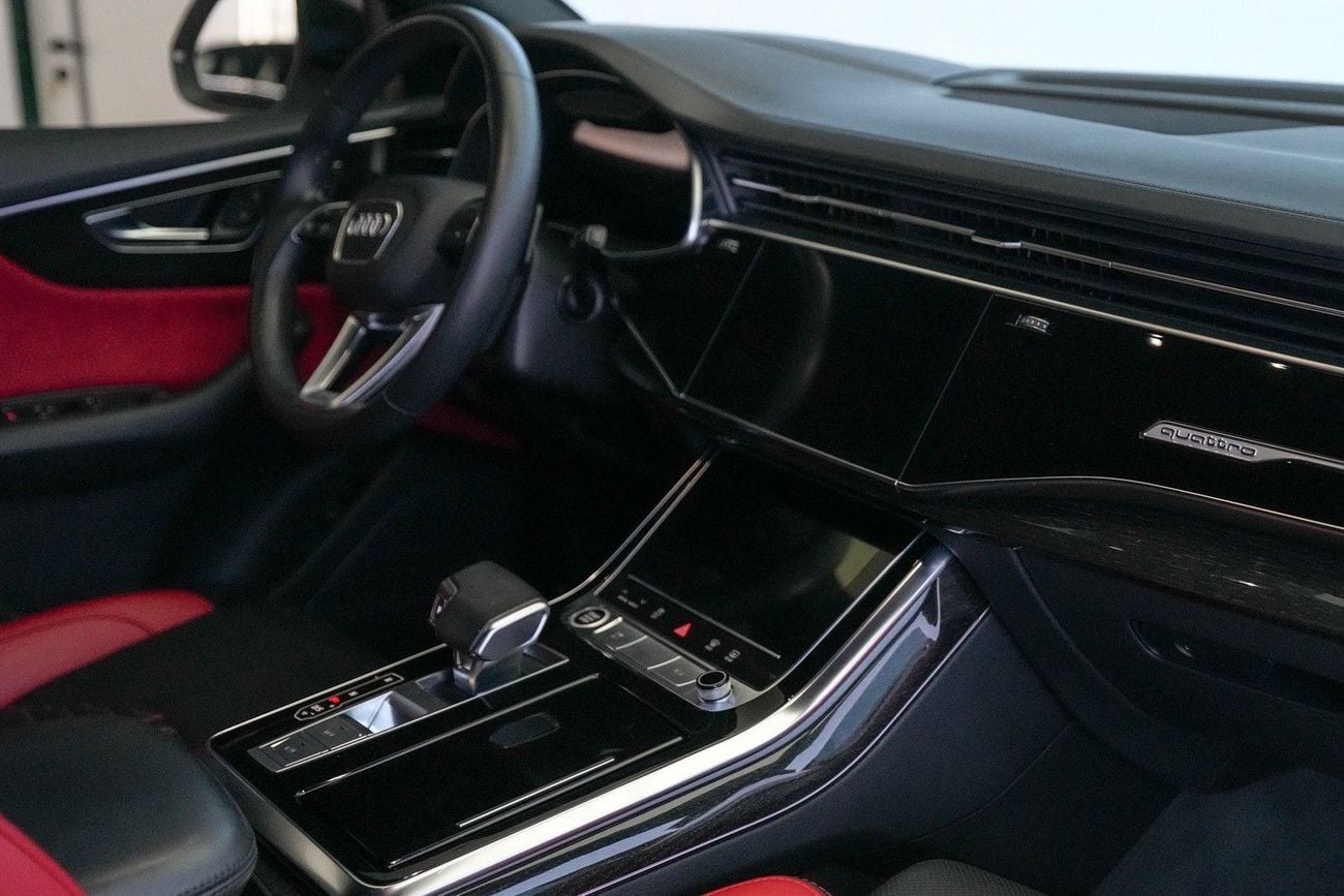 Audi Q8 55 TFSI S-LINE LUXURY