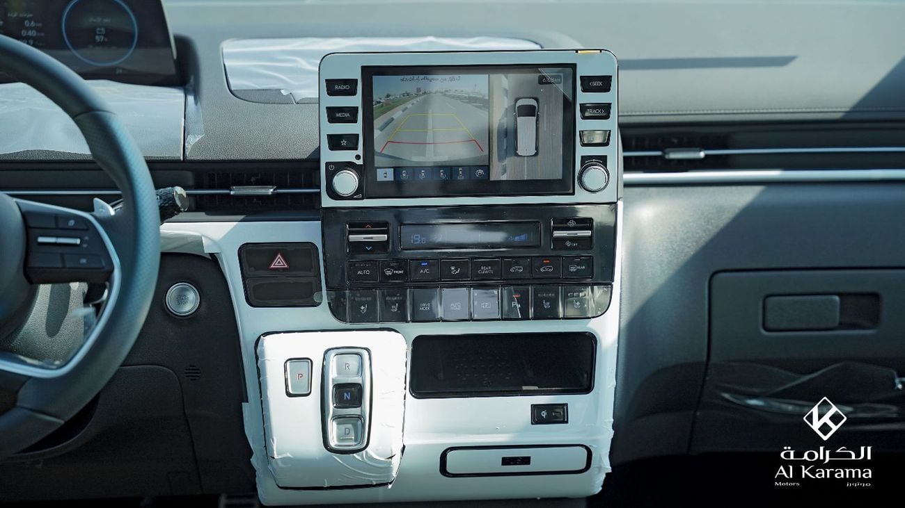 Hyundai Staria LUXURY 3.5L V6 - 360 Camera - Dual Sunroof - Heating Cooling Captain Seats - Power Sliding Doors