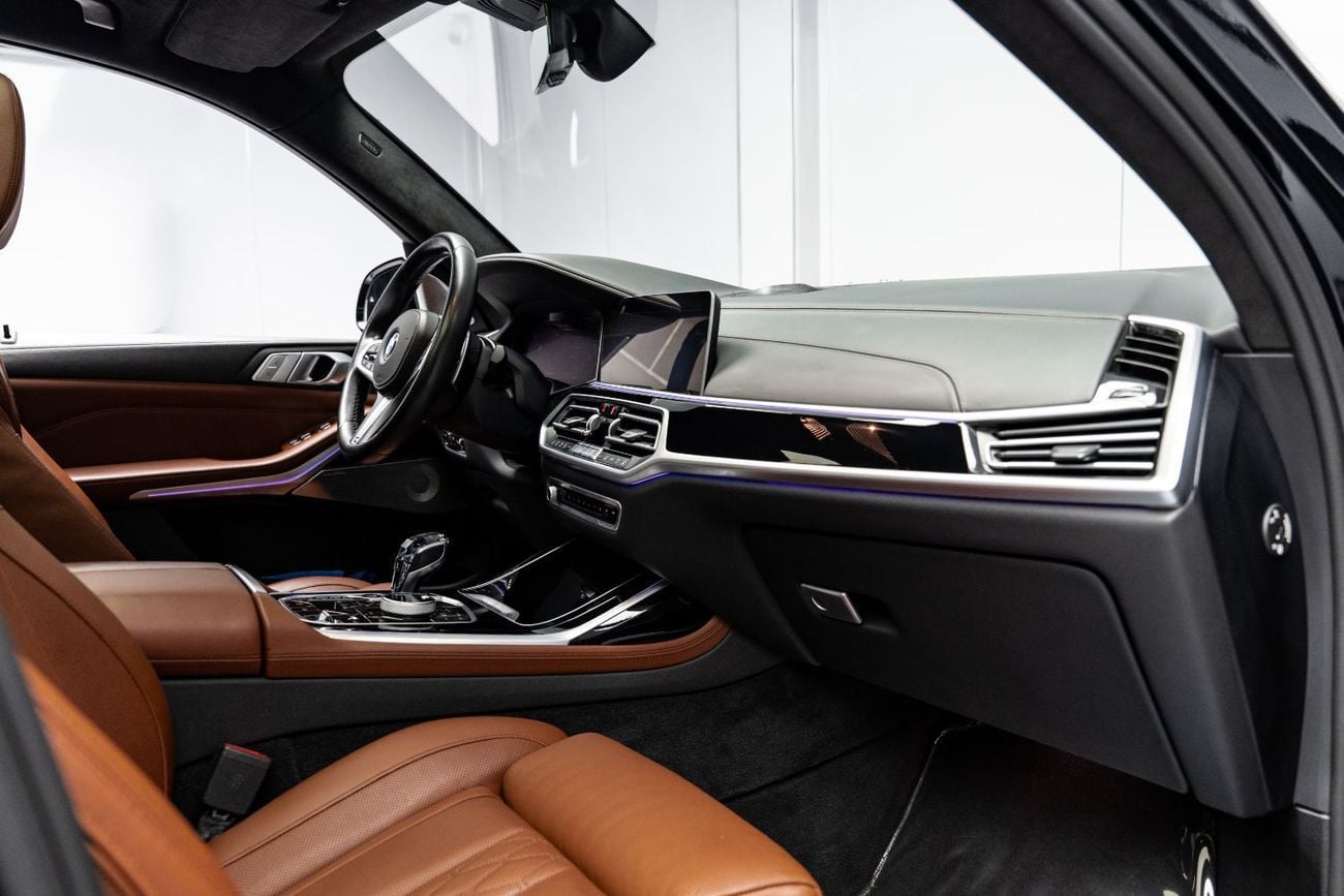BMW X7 M50i BUY NOW, PAY 2027 | THE BLACKLINE STANDARD | 12 Months Warranty, GCC