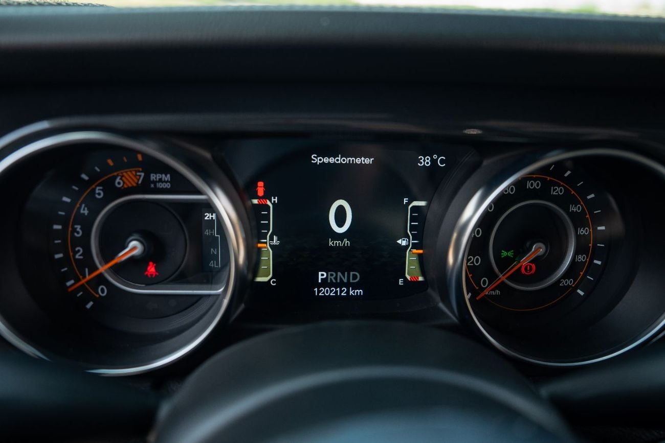 Jeep Wrangler Unlimited SPORT 2.0L Turbo 4WD | Best Condition