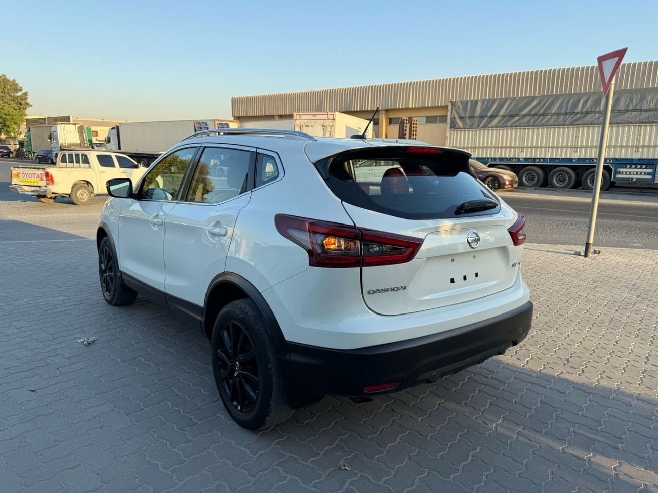 Nissan Qashqai MOONROOF FULL OPTION