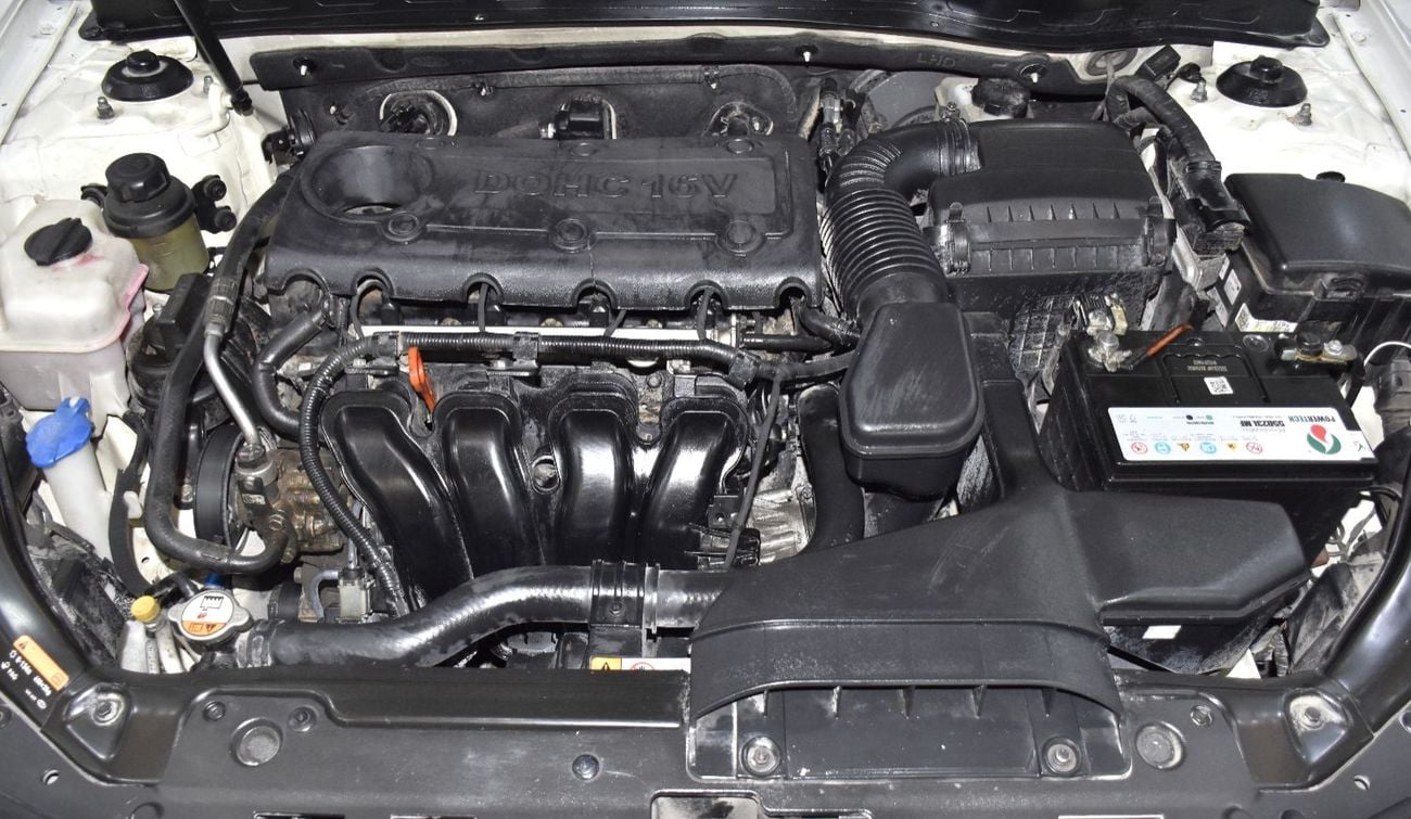 Kia Optima EXCELLENT DEAL for our KIA Optima ( 2014 Model ) in White Color GCC Specs