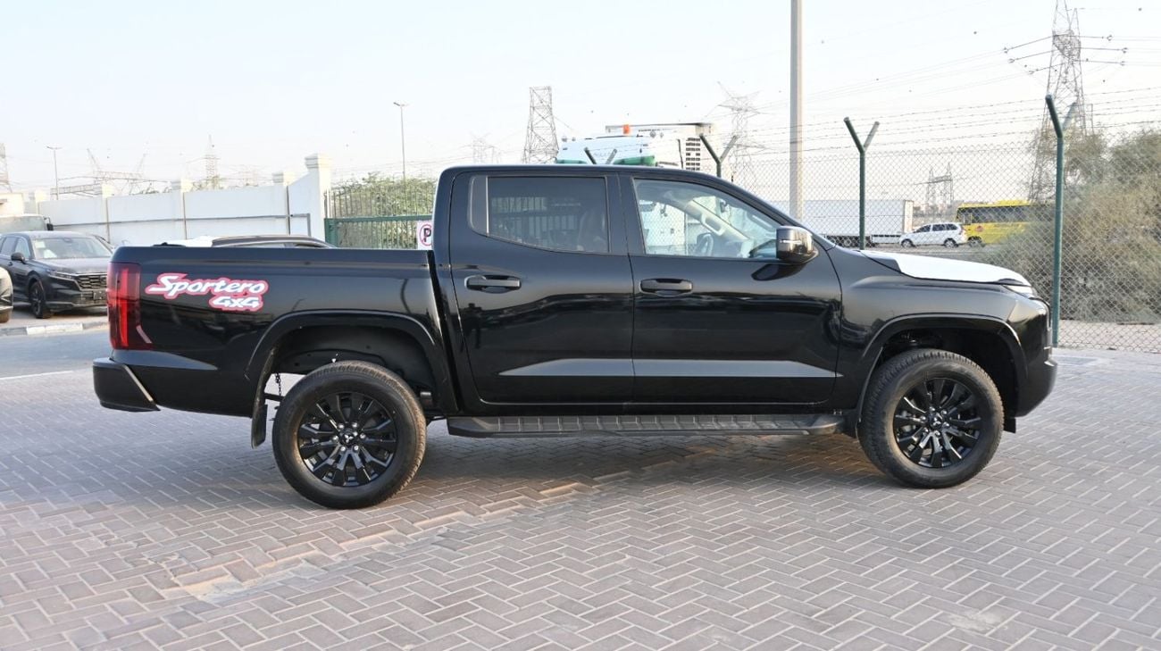 ميتسوبيشي L200 GL ميتسوبيشي L200 2.4 لتر سبورتيرو ديزل DC 4WD 6AT GLS - موديل 2027