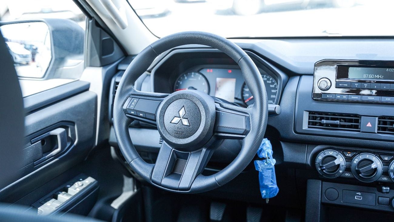 ميتسوبيشي L200 GLX جديد تمامًا – محرك بنزين سعة 2.4 لتر، دفع رباعي، ناقل حركة يدوي – D25 – 2027 – للتصدير فقط