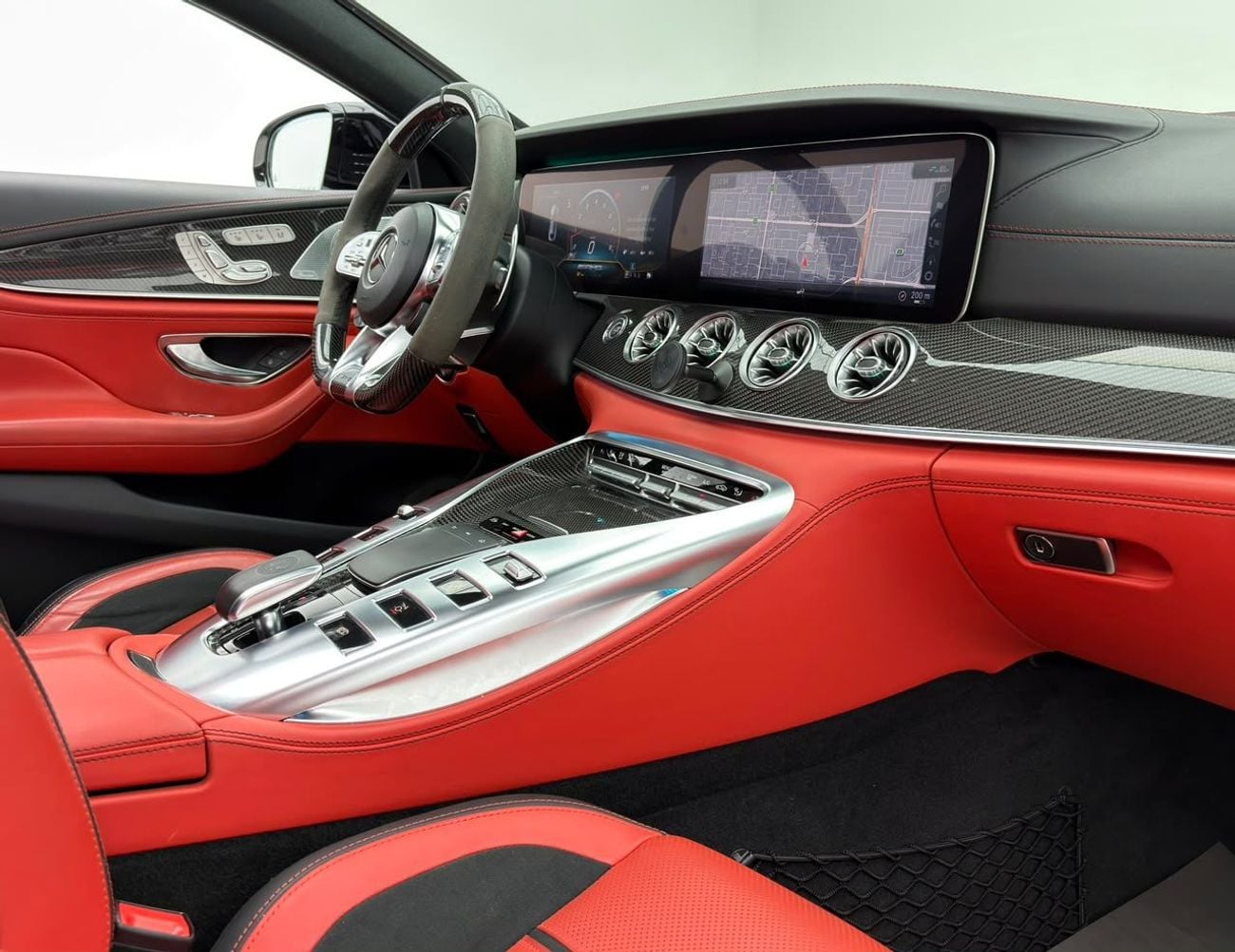 Mercedes Benz AMG GT 63-S