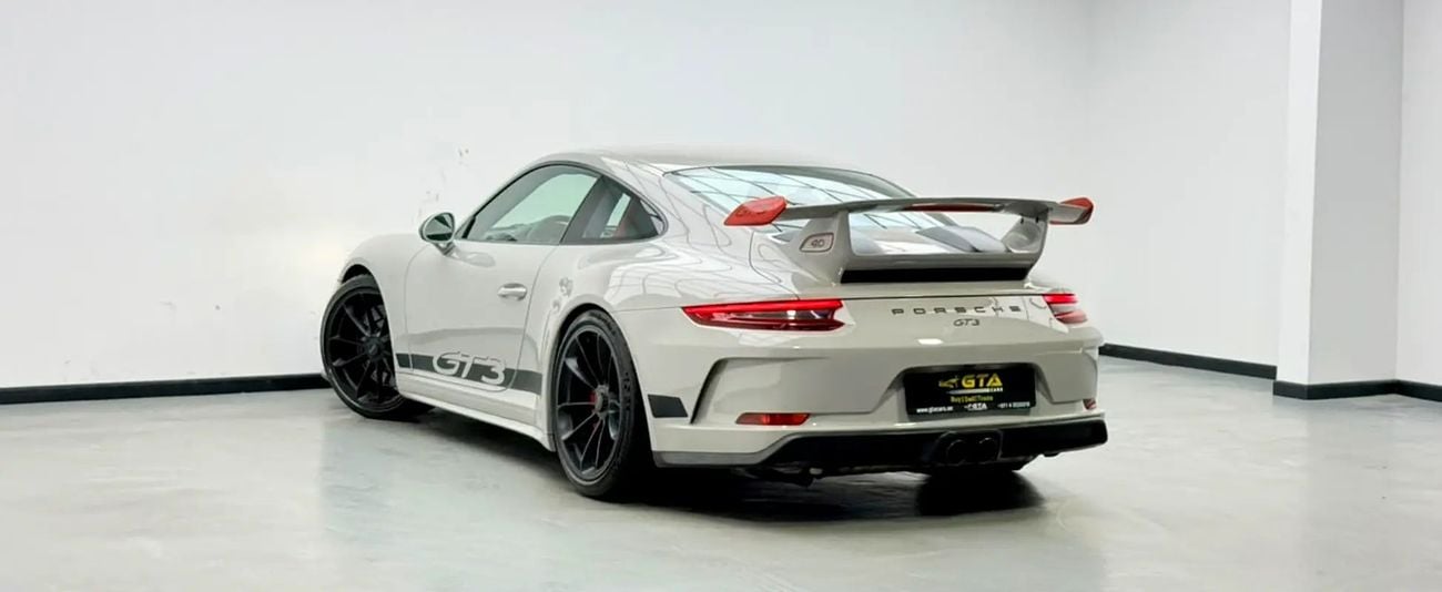 Porsche 911 GT3, Service History, Carbon Fiber Interior, Fully Loaded, GCC