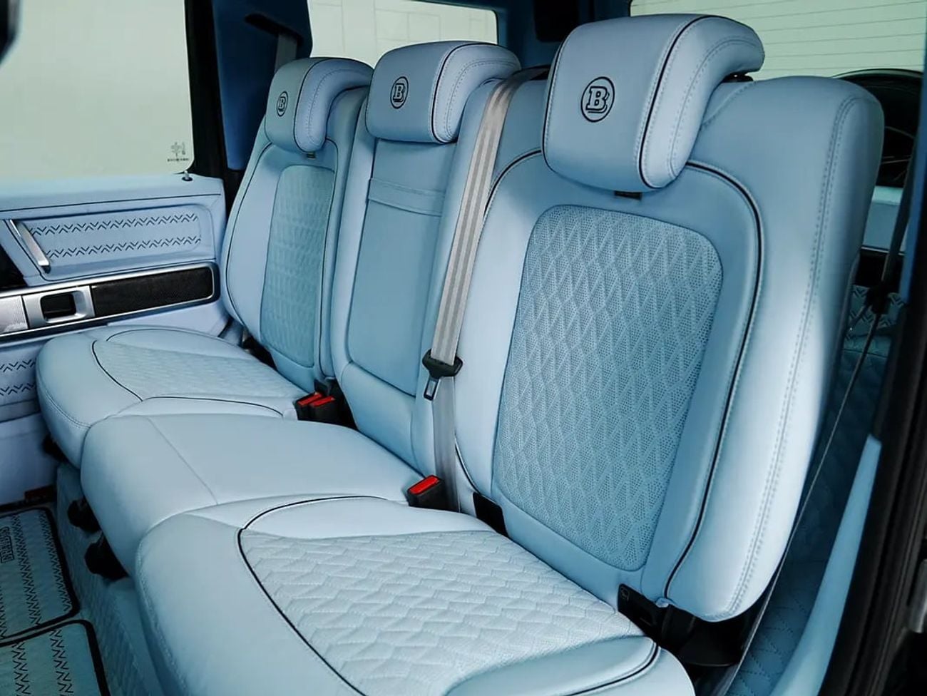 Mercedes Benz G63 AMG STANDARD WARRANTY | BABY BLUE LEATHER INTERIOR | FULL OPTION | CARBON PACKAGE
