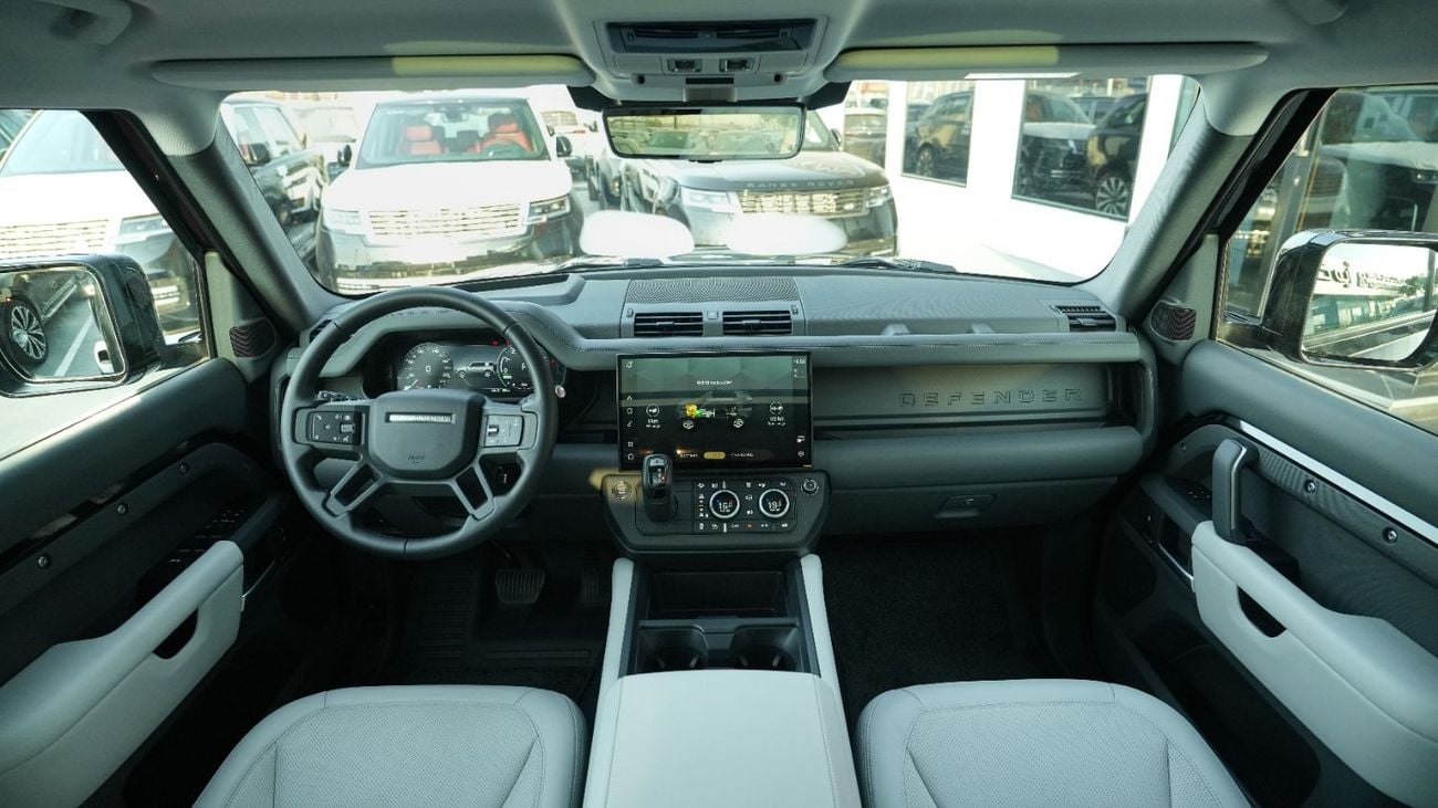 Land Rover Defender P400e X-DYNAMIC HSE Plug-in Hybrid Black-White 2026MY Export Only