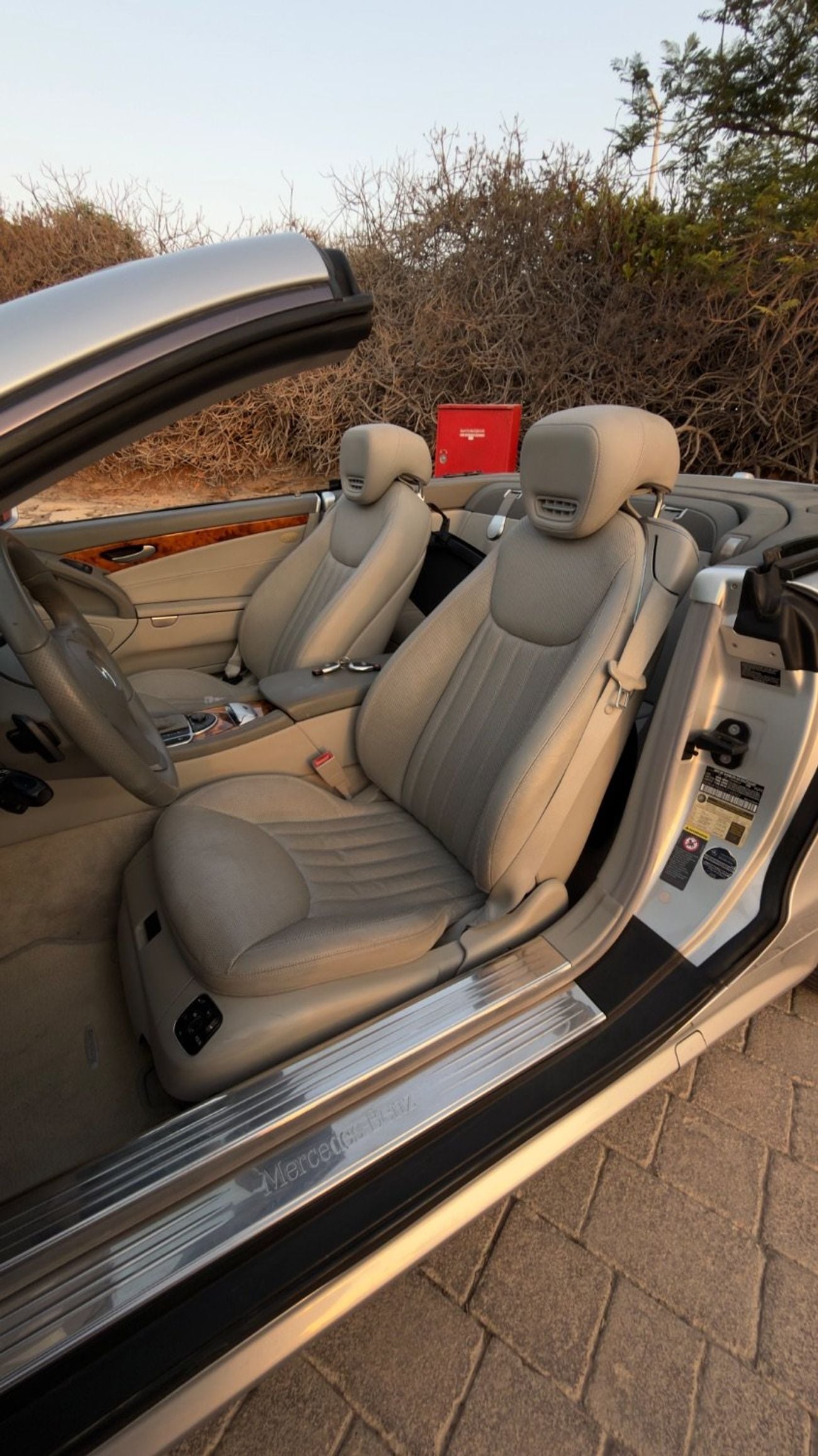 Mercedes Benz SL550 Mercedes-Benz SL550 - amg package -