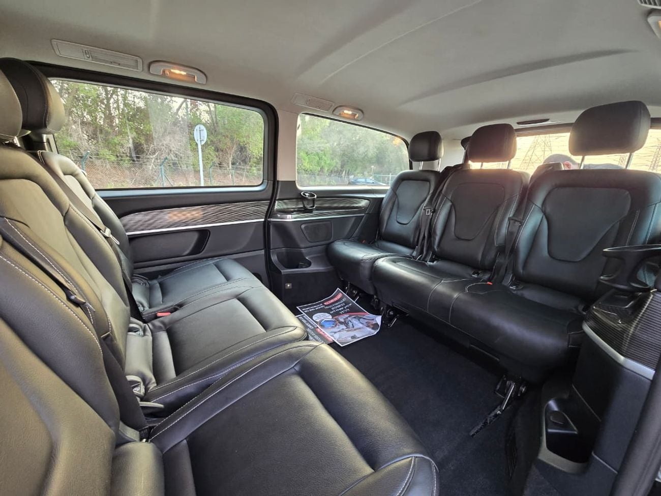 مرسيدس بنز V 250 AVANTGARDE/E MERCEDES V-250 GCC 2023 // 2KEYS // PERFECT CONDITION // 8SEATS // ACCIDENT FREE