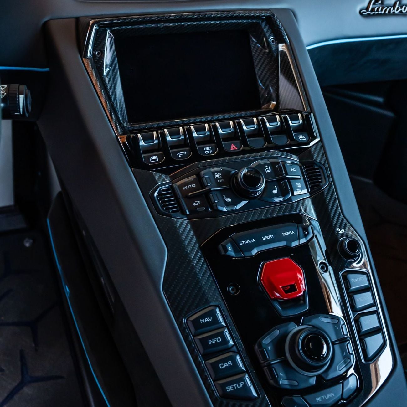Lamborghini Aventador LP 750