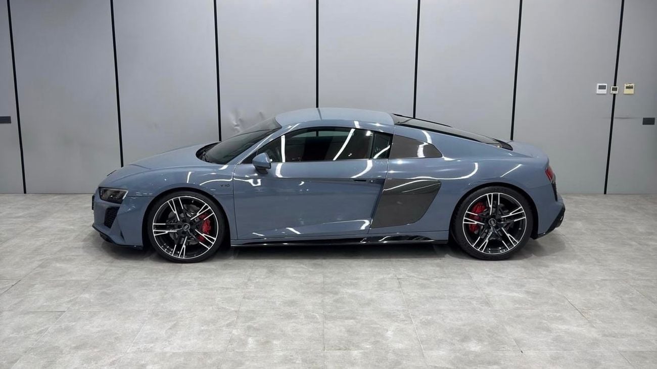 Audi R8 V10 PERFORMANCE GCC V10 under warranty