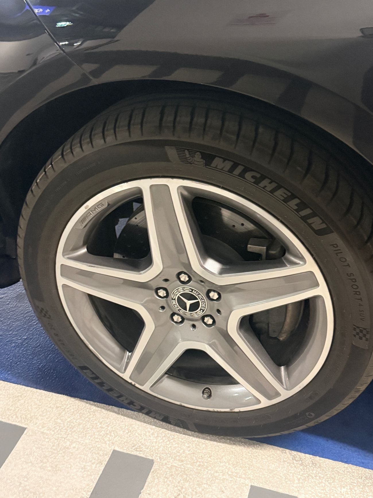 Mercedes Benz GLE 400 AMG
