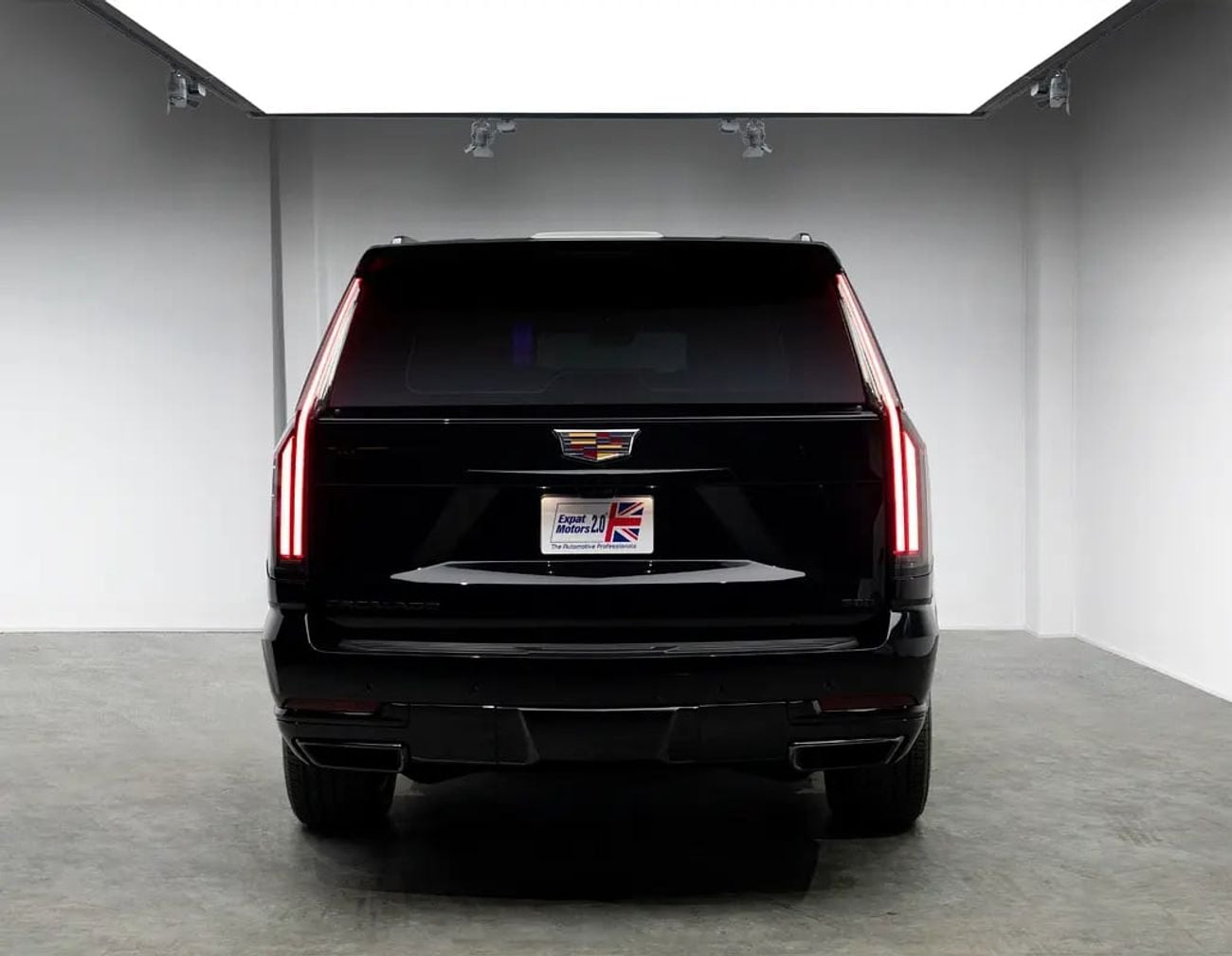 كاديلاك إسكالاد سبورت بلاتينيوم Black Edition • FDSH • Warranty + Service Contract Until • GCC
