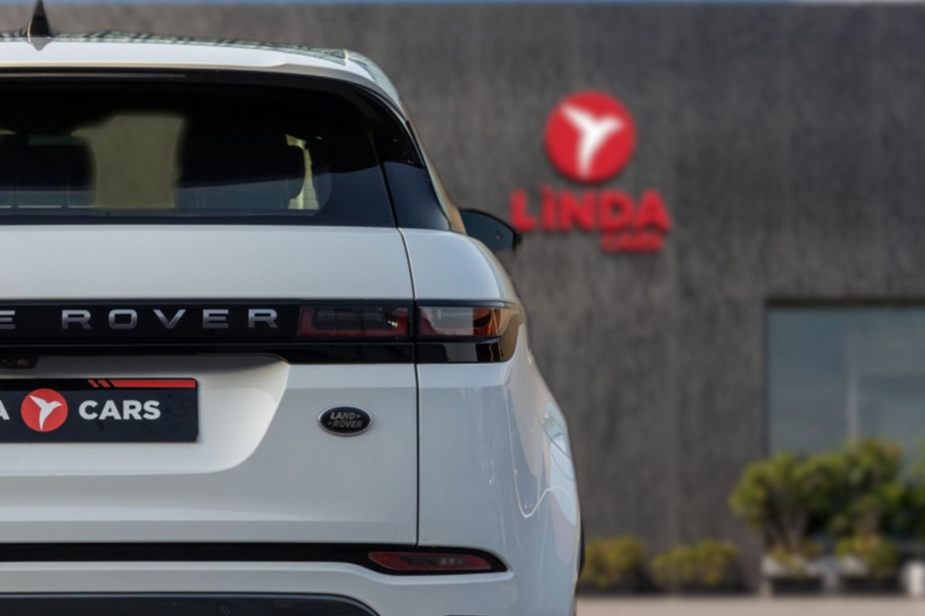 Land Rover Range Rover Evoque P250 R-Dynamic SE 2.0L Land Rover Range Rover Evoque 2021 GCC specs for 1,563.00 AED monthly