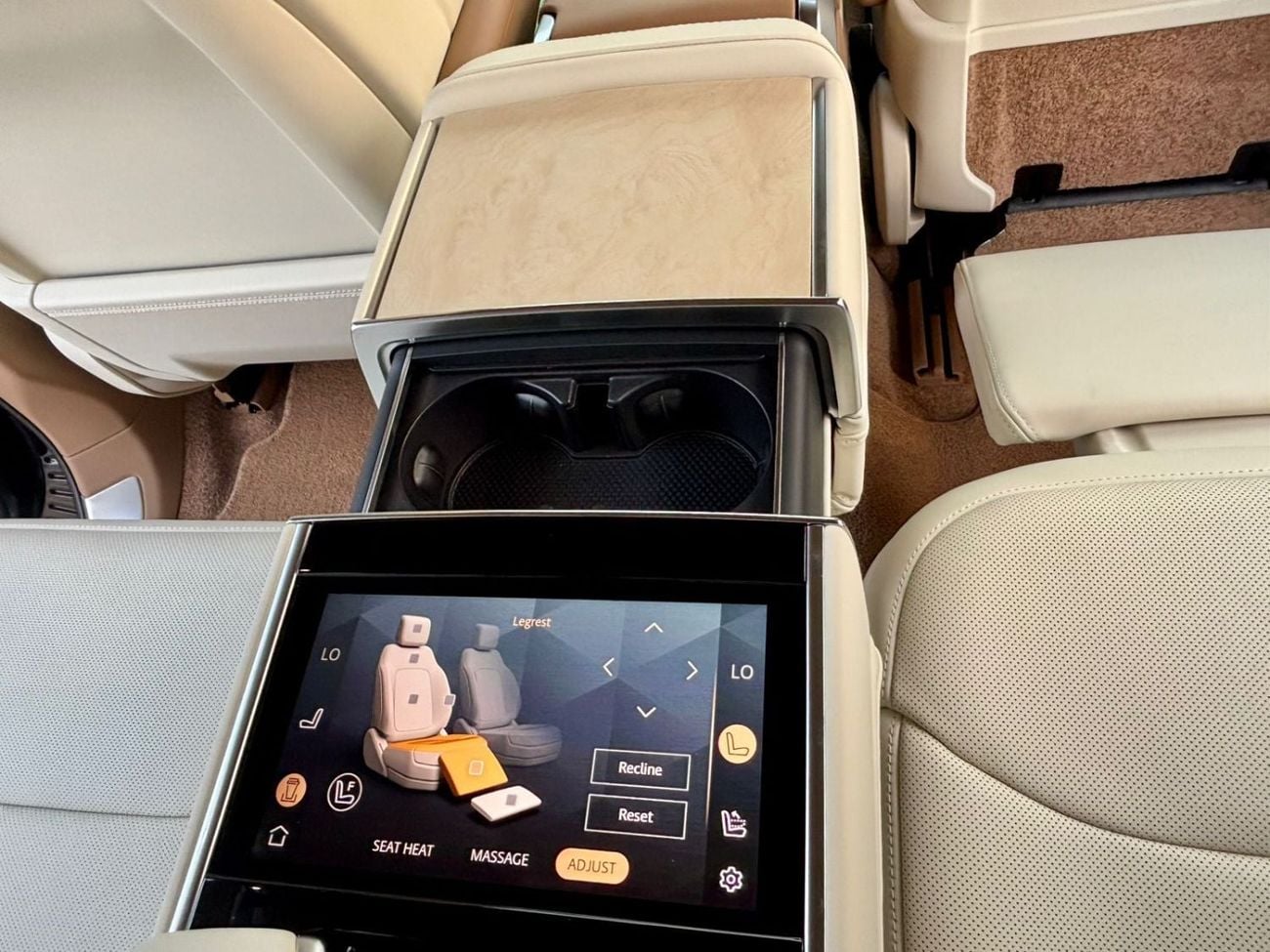 لاند روفر رينج روفر SV LWB P615
