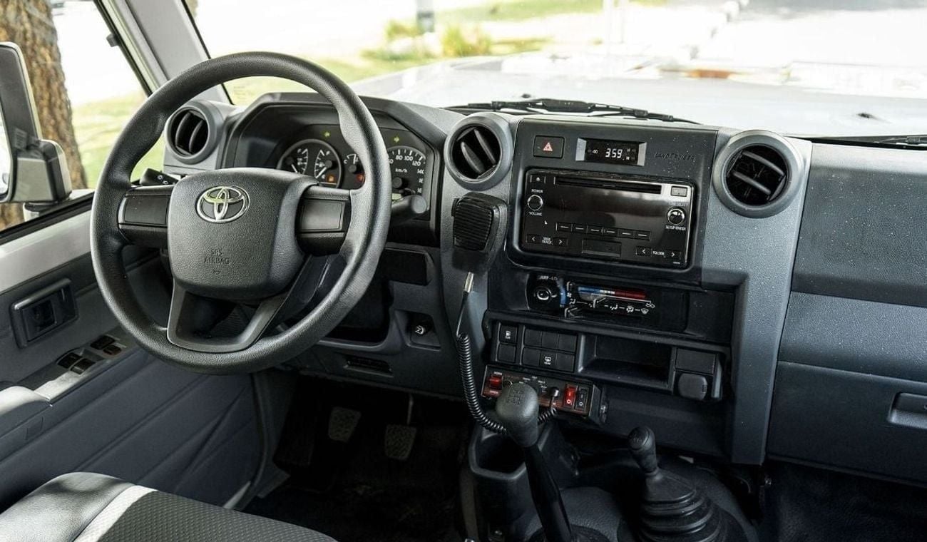 Toyota Land Cruiser 70 LC78 4.2L AMBULANCE 2026