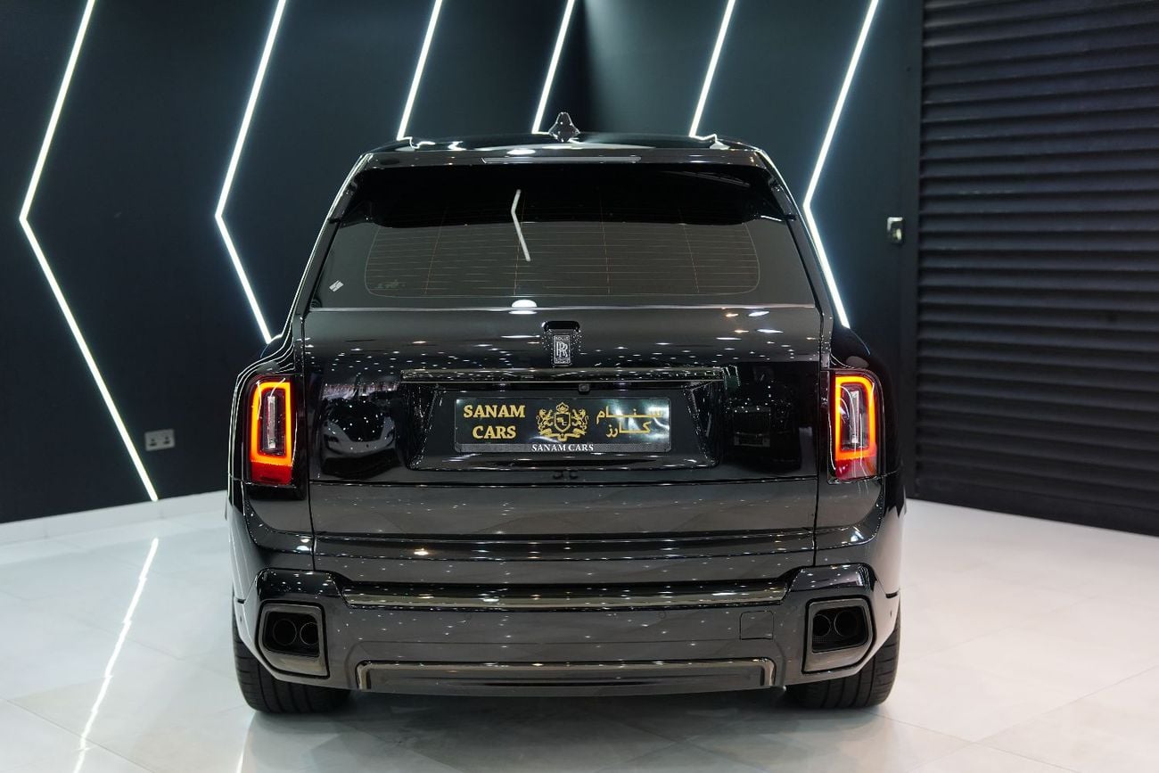 Rolls Royce Cullinan BLACK BADGE Executive Rear Seats, Rear Screens, Bespoke Audio, Dealer Warr + Serv!!