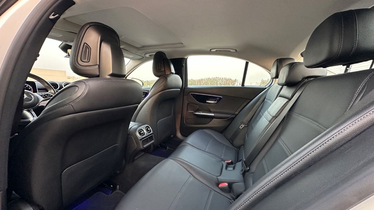 مرسيدس بنز C 300 STANDARD