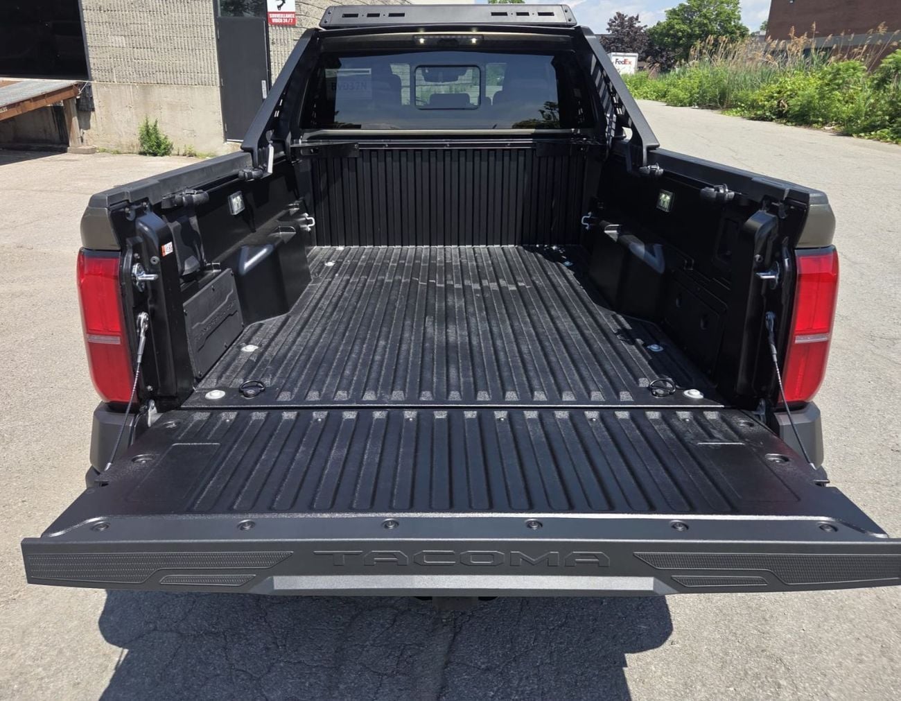 Toyota Tacoma TrailHunter Tacoma TrailHunter 6ft. Bed