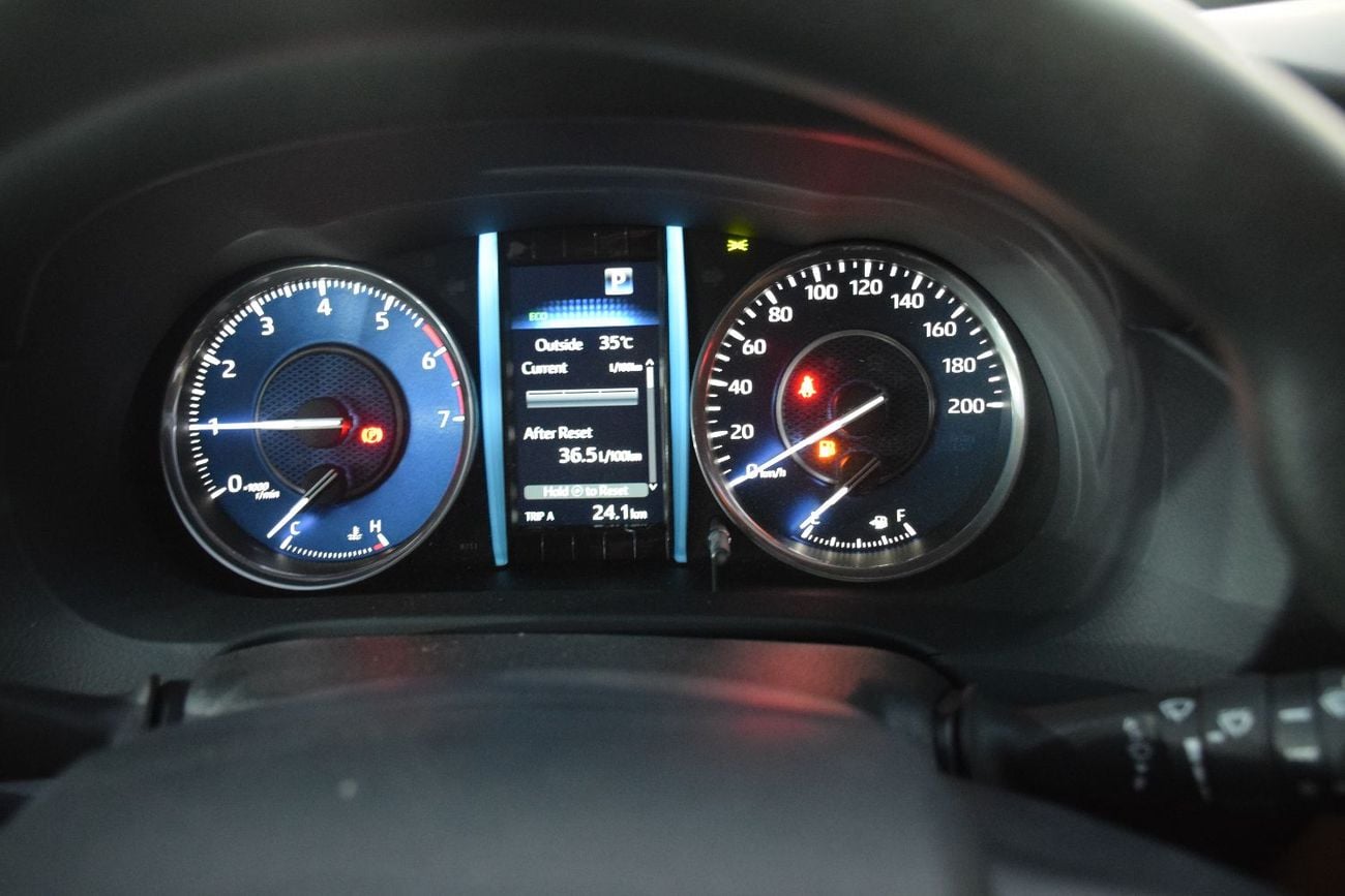 Toyota Fortuner SR5