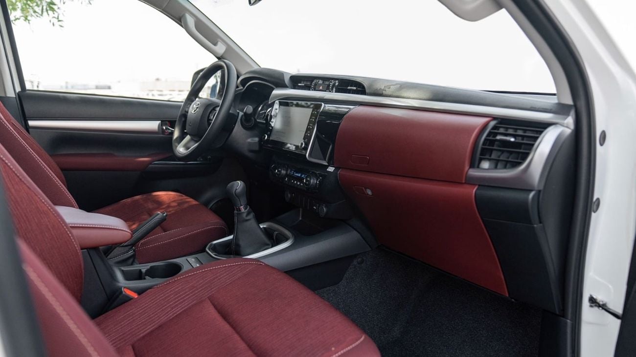 تويوتا هيلوكس TOYOTA HILLUX 2.7 SR5 KUWAIT SPEC M/T FULL OPTION 2025 للتصدير فقط