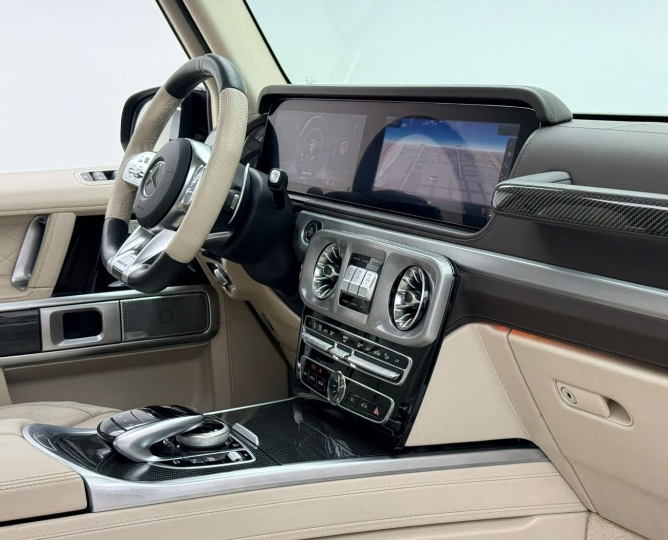 Mercedes Benz G63 AMG STANDARD 2019 Mercedes Benz G63 AMG, Warranty, Carbon Fiber Interior, Fully Loaded, Excellent Condition, GCC
