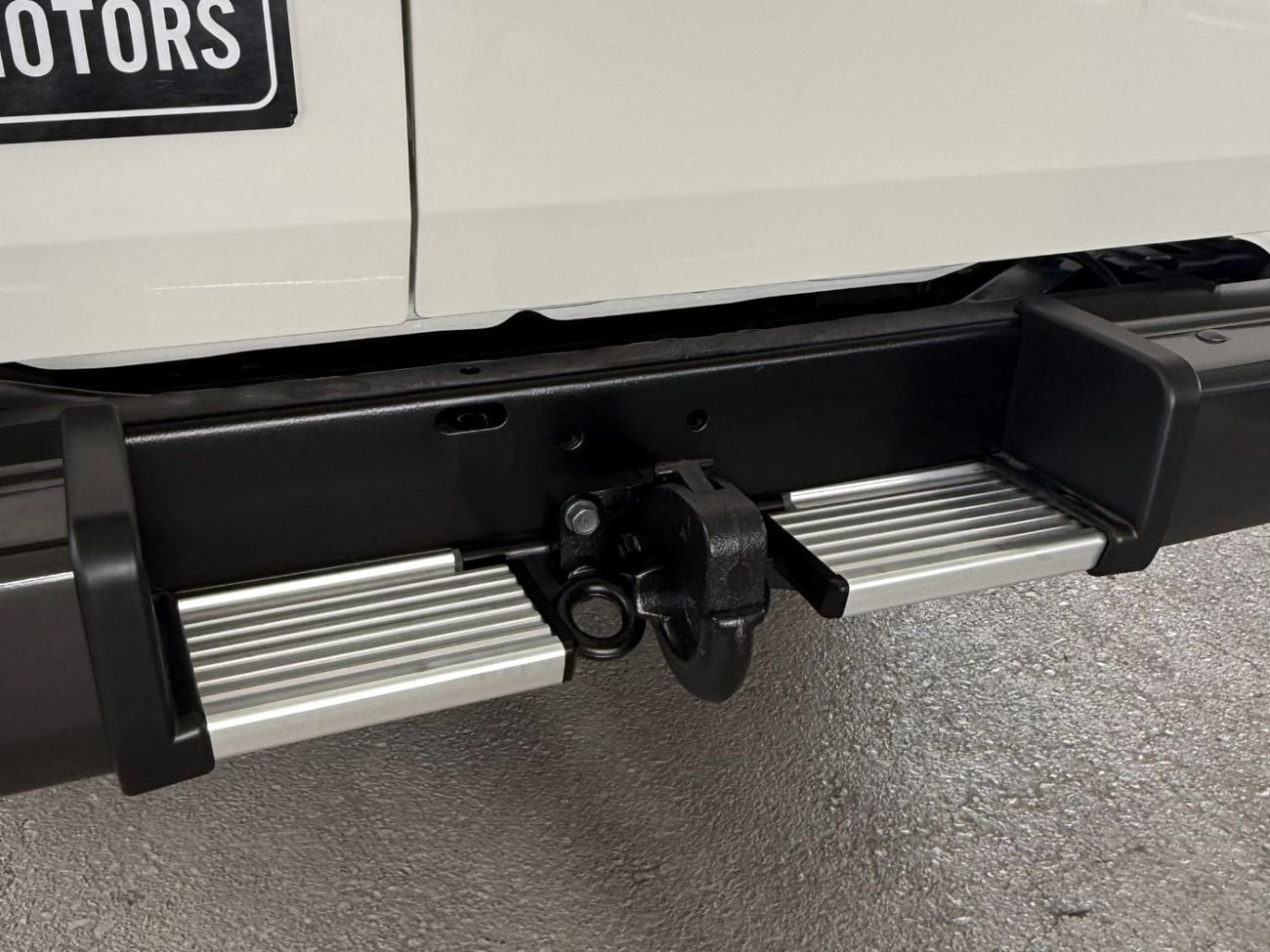 تويوتا لاند كروزر 70 LAND CRUISER GRJ 78 4.0 V6 AUTOMATIC 2026 TOYOTA LAND CRUISER GRJ 78 4.0 V6 AUTOMATIC **التصدير فقط خارج الخليج****EXPORT ONLY**