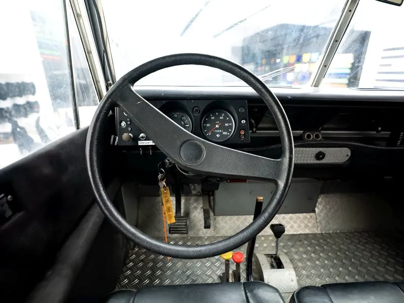 Land Rover Defender Worldwide 1/2 Worldwide | BIGFOOT MK-2 | Good condition.