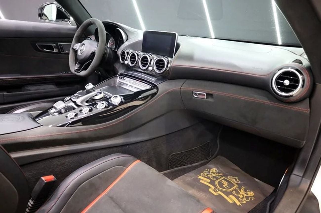 Mercedes Benz AMG GT C 2018 Mercedes-Benz AMG GT C, Carbon Fiber Interior, Burmester High-End Surround Sound System!!