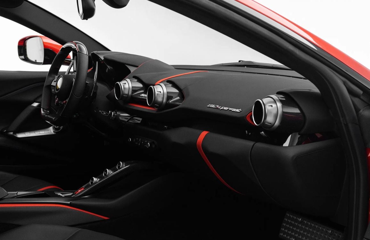 فيراري 812 GTS 6.5L V-12 Engine
