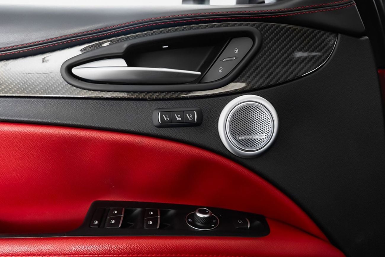 Alfa Romeo Stelvio QUADRIFOGLIO