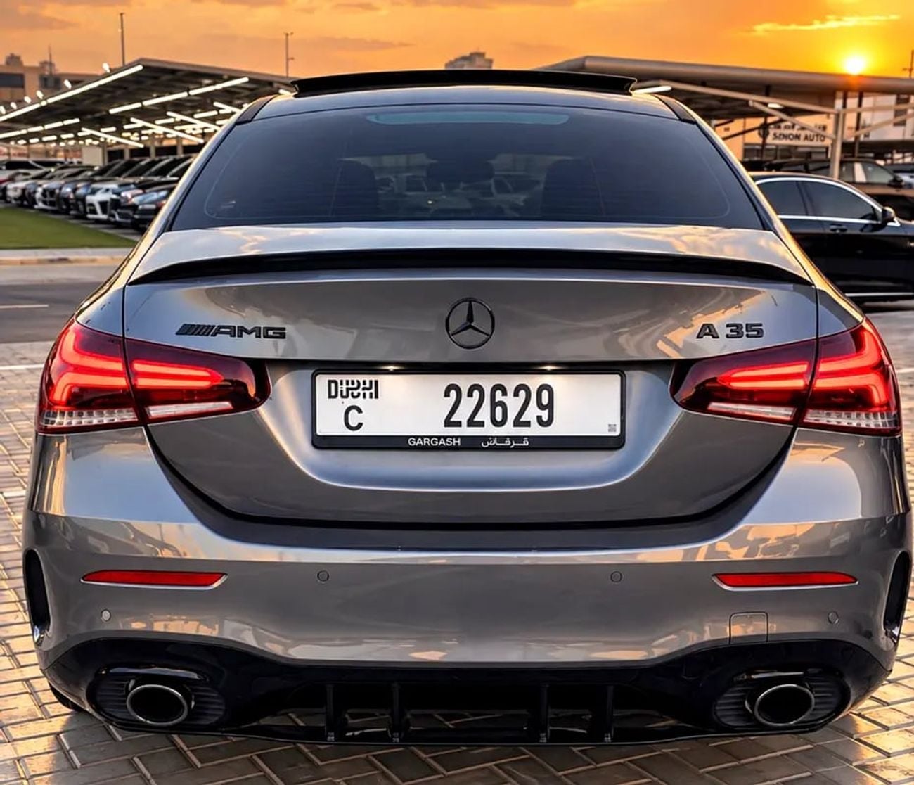 مرسيدس بنز C 63 AMG GCC Specs | Pristine Condition