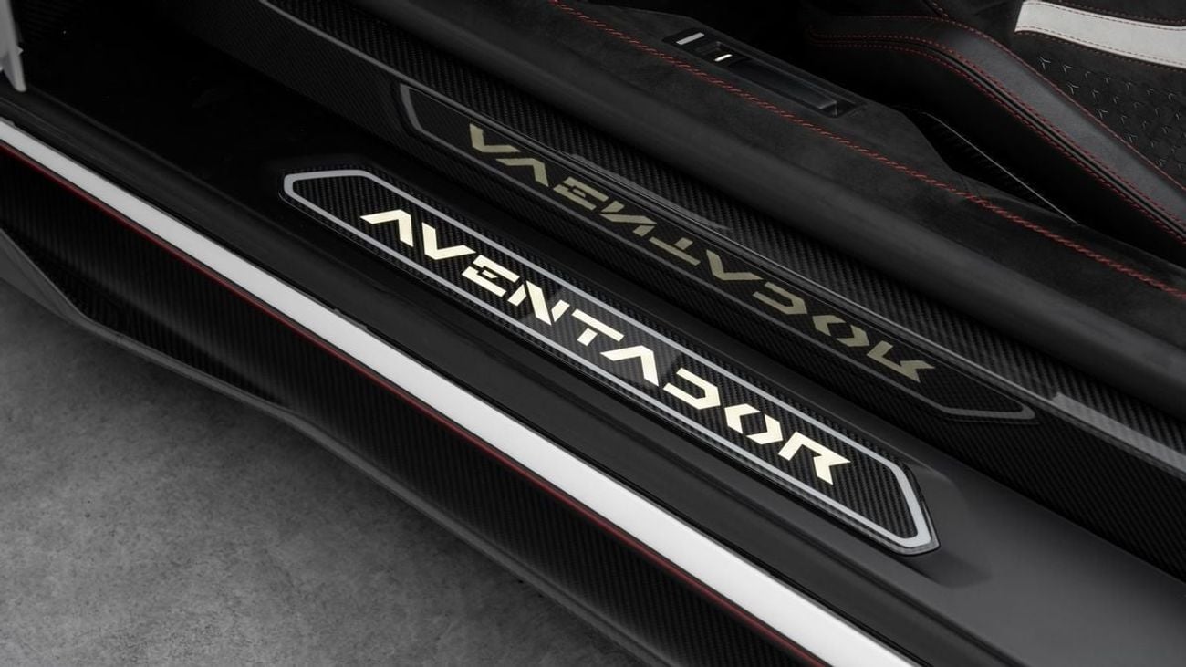 Lamborghini Aventador ULTIMAE Roadster - 2022 - GCC Specs