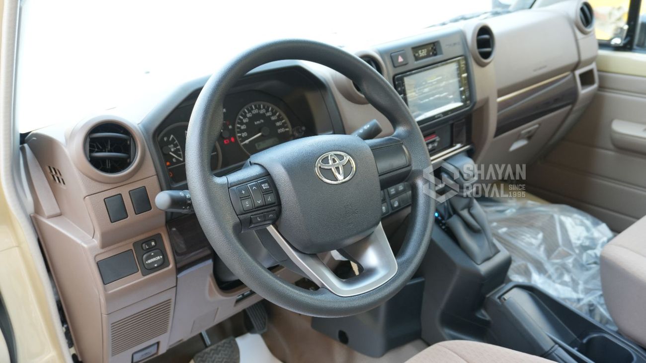 Toyota Land Cruiser Pick Up LC79 4.0L PETROL 4WD SC AT 2026MY
