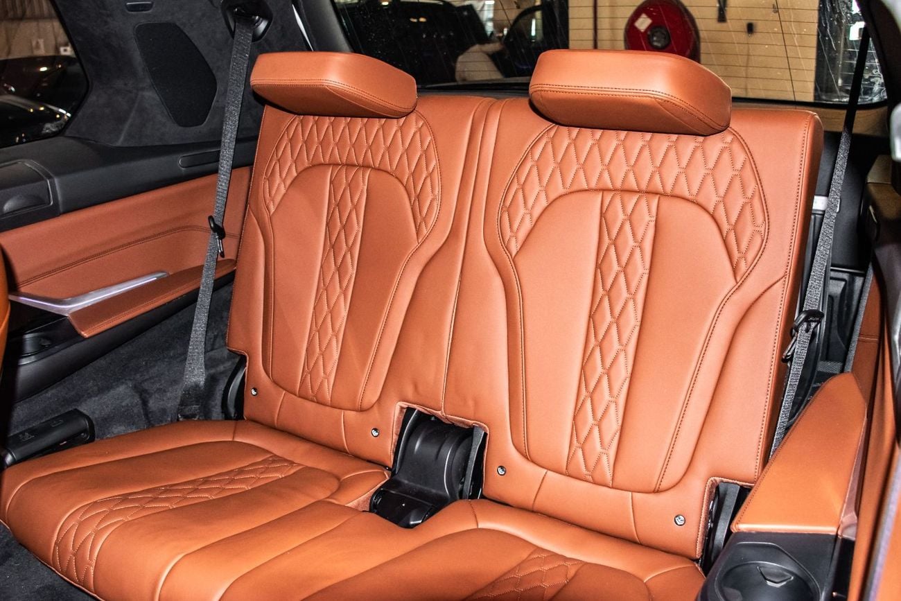 BMW X7 M60i XDRIVE