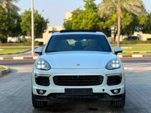 Porsche Cayenne STANDARD | GCC Specs | Well Maintained