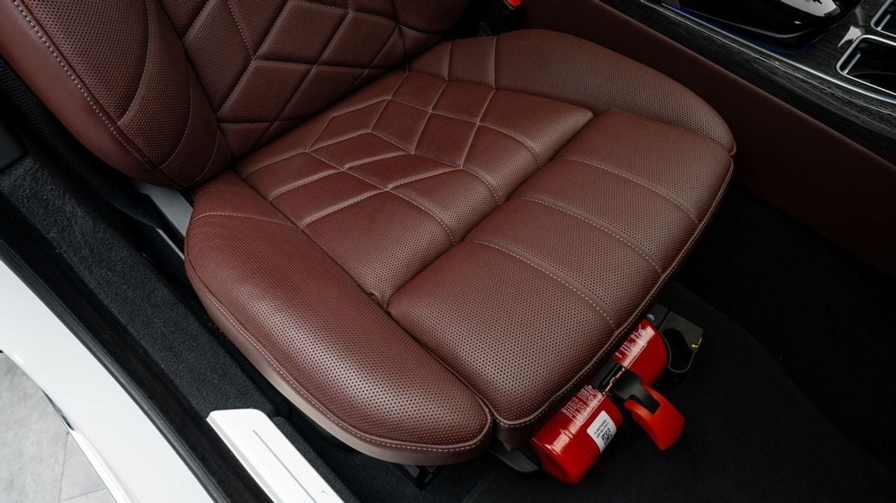 BMW 735i STANDARD - 2023 - GCC Specs - Under Service Contract