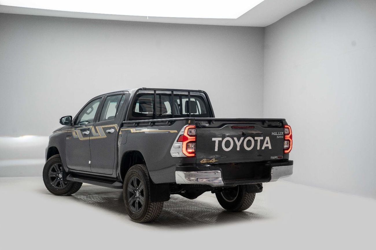 Toyota Hilux GLX 2.4L Diesel - Grey Metallic Inside Black | Export Only